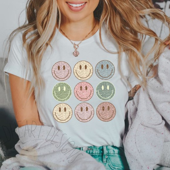 Tops - Retro Smiley Face Graphic T-shirt